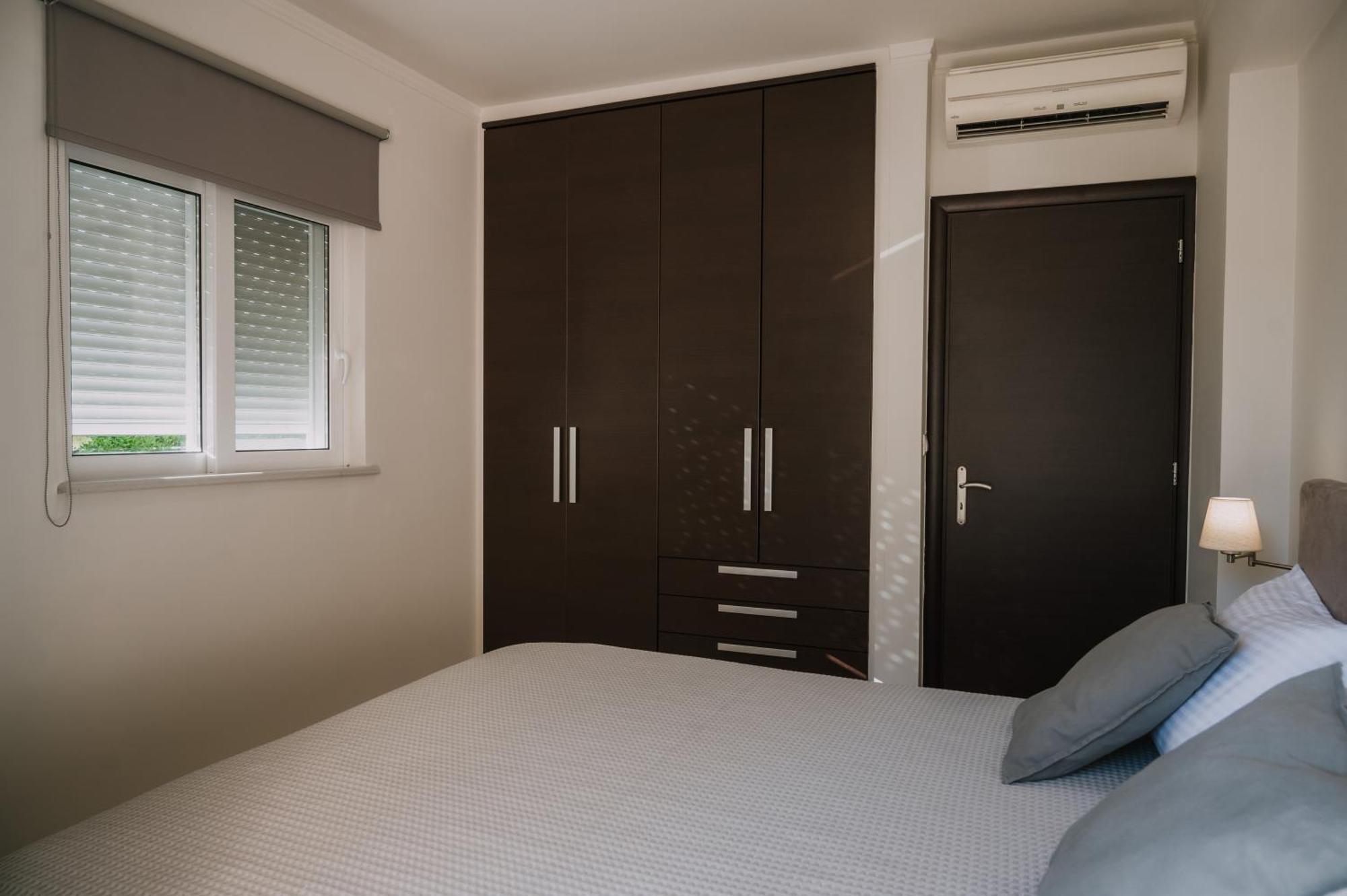 Hb Modern Apartments Tolo Exterior photo
