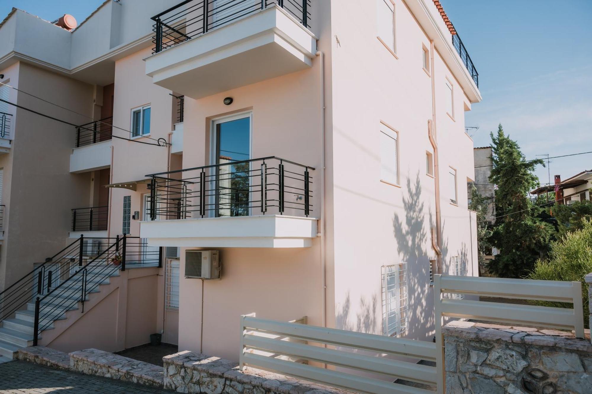 Hb Modern Apartments Tolo Exterior photo